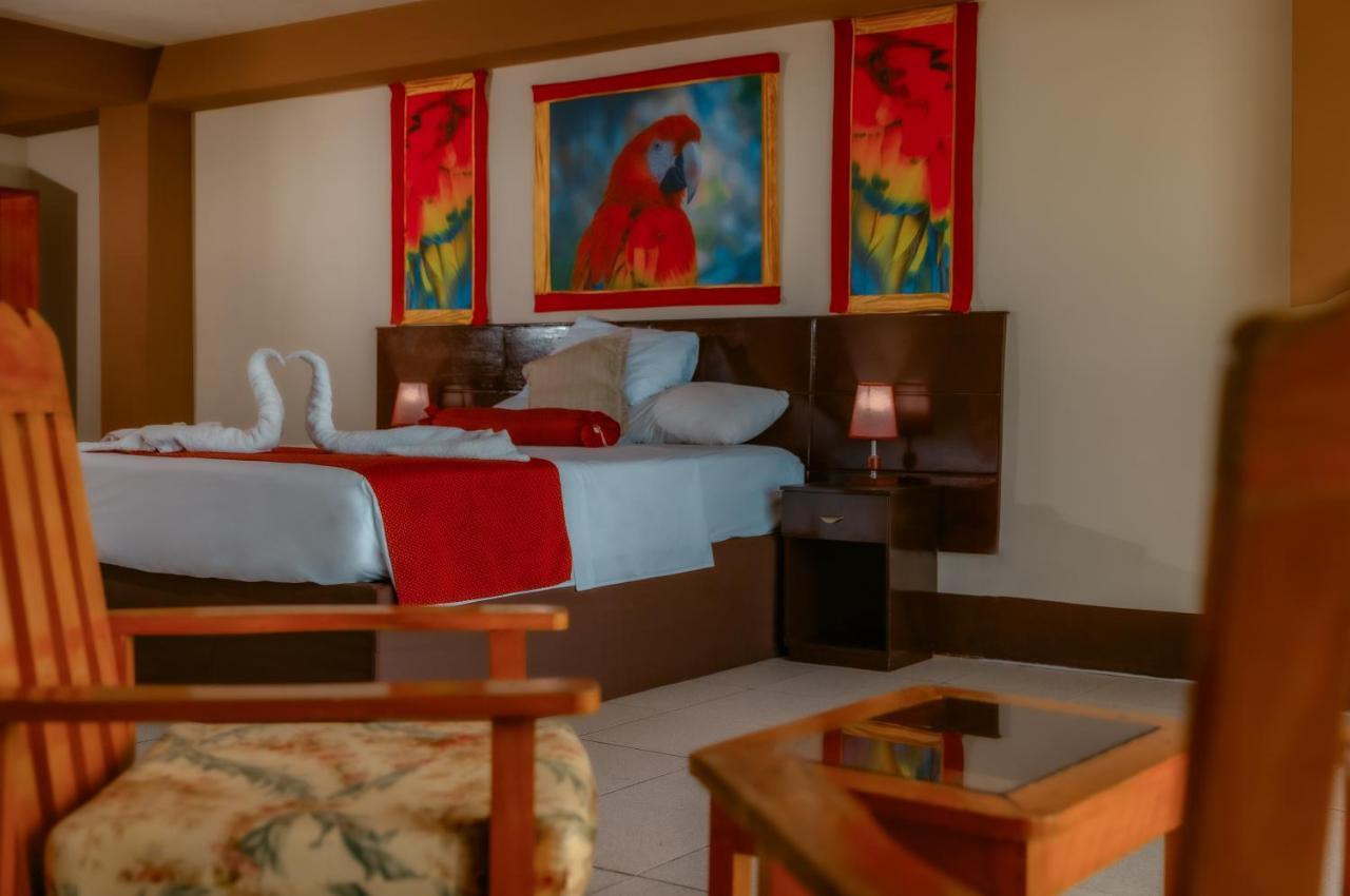 El Cauchero Hotel Iquitos Eksteriør billede