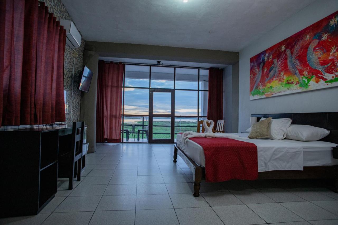 El Cauchero Hotel Iquitos Eksteriør billede