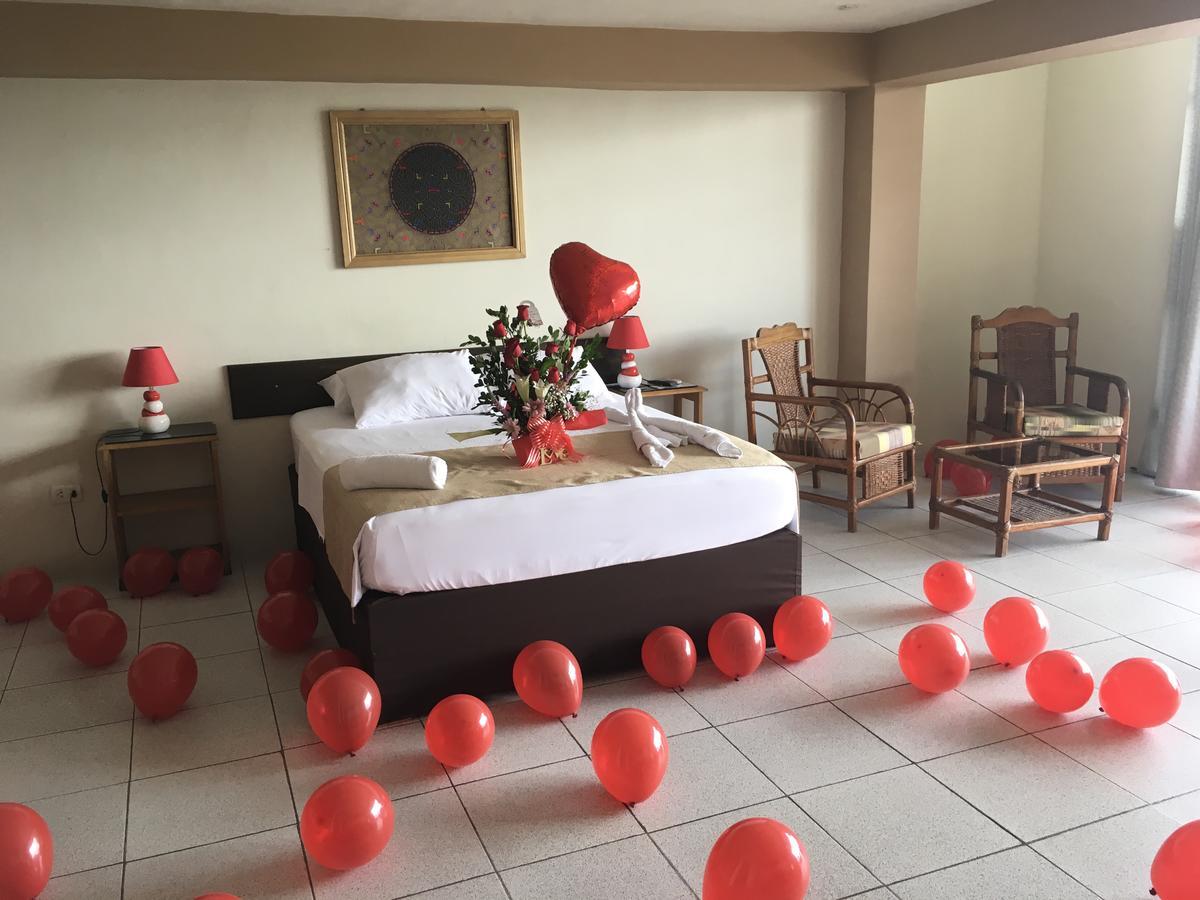 El Cauchero Hotel Iquitos Eksteriør billede